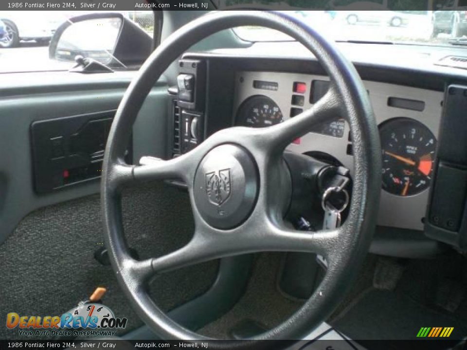 1986 Pontiac Fiero 2M4 Silver / Gray Photo #11