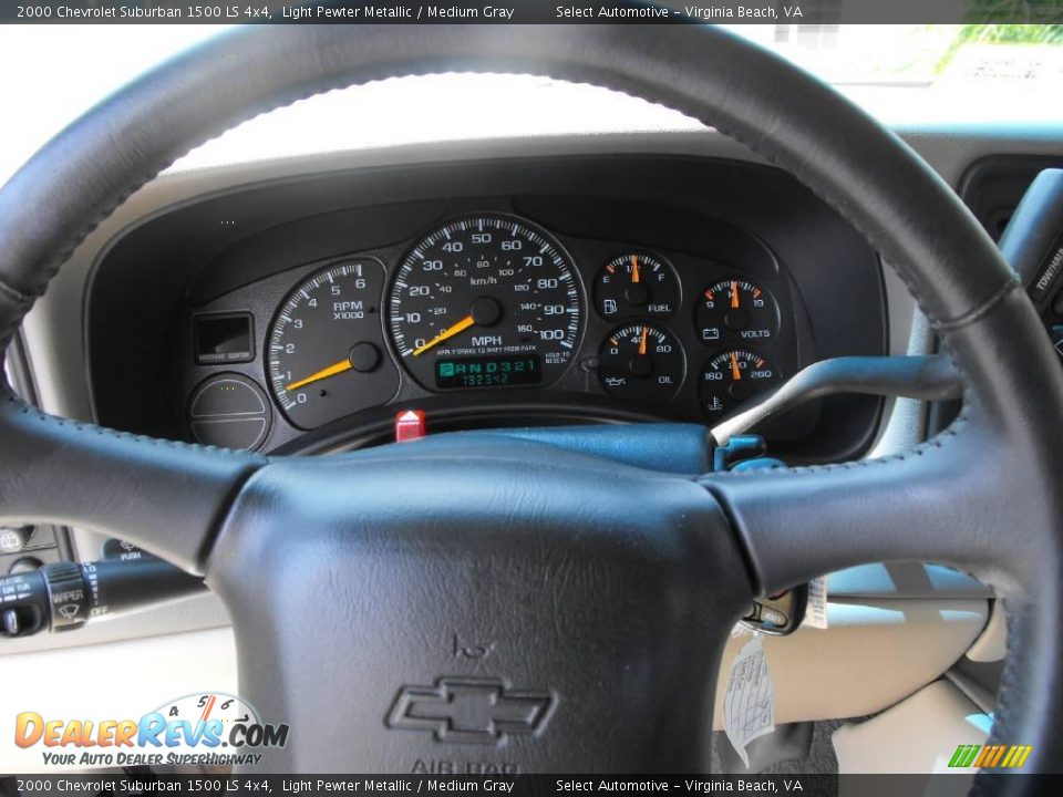 2000 Chevrolet Suburban 1500 LS 4x4 Light Pewter Metallic / Medium Gray Photo #15