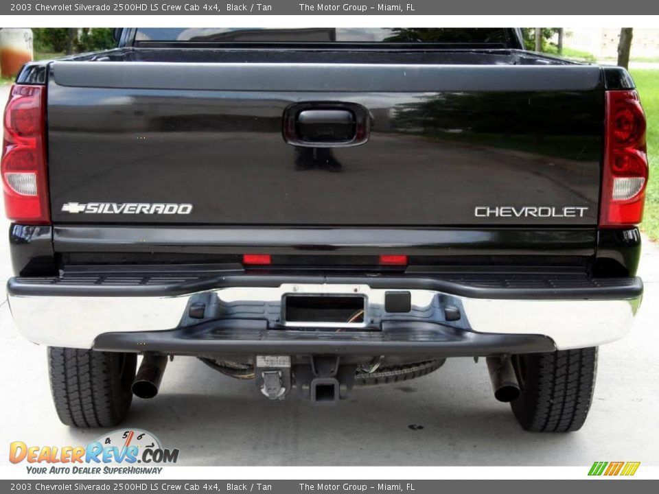 2003 Chevrolet Silverado 2500HD LS Crew Cab 4x4 Black / Tan Photo #6