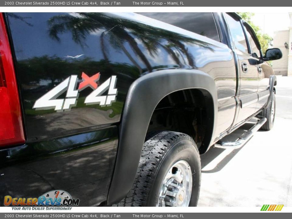 2003 Chevrolet Silverado 2500HD LS Crew Cab 4x4 Black / Tan Photo #15