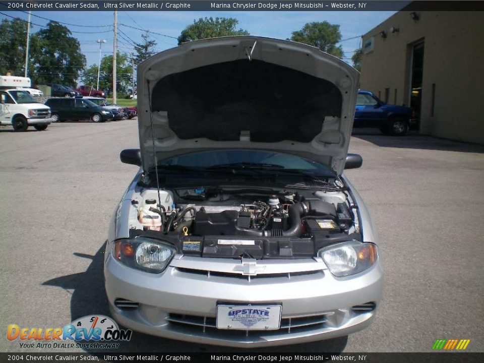 2004 Chevrolet Cavalier Sedan Ultra Silver Metallic / Graphite Photo #20