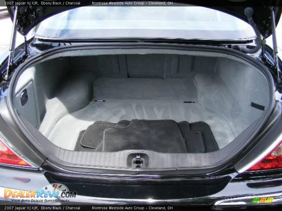 2007 Jaguar XJ XJR Ebony Black / Charcoal Photo #26