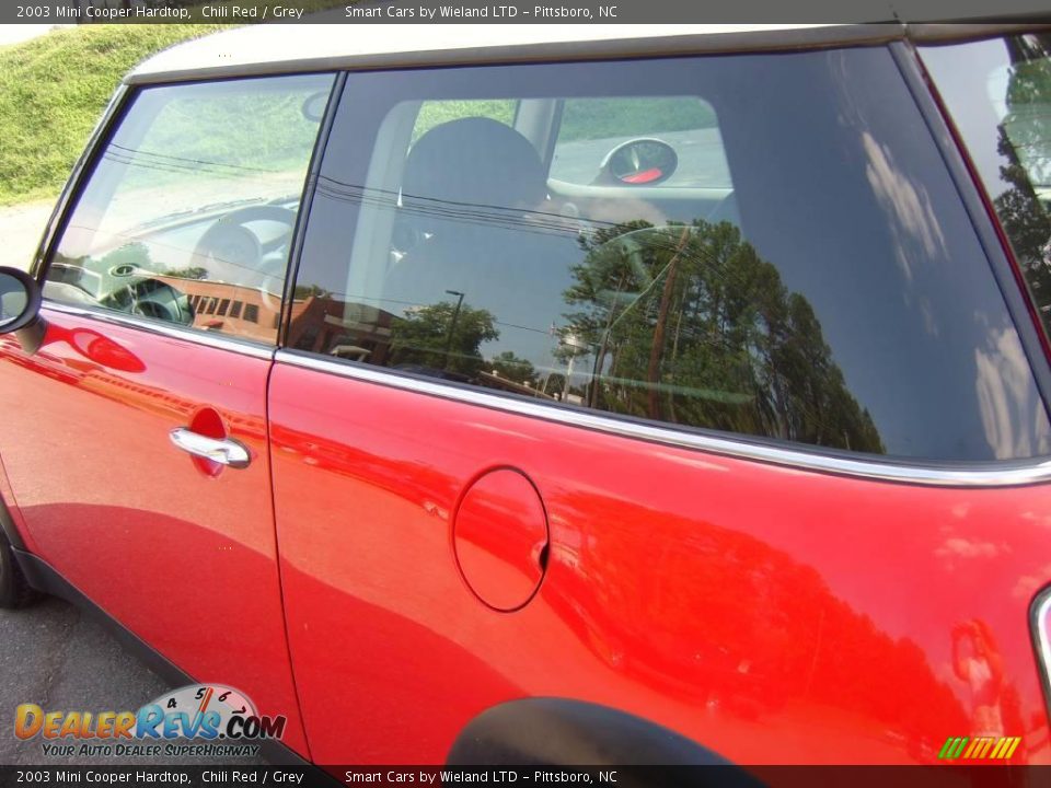 2003 Mini Cooper Hardtop Chili Red / Grey Photo #14