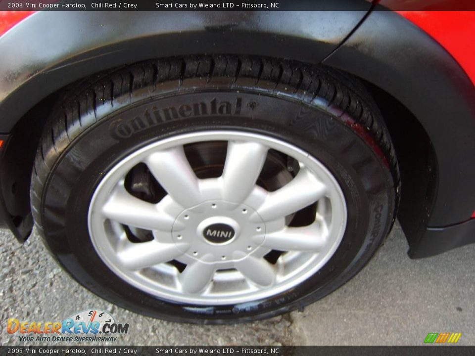 2003 Mini Cooper Hardtop Chili Red / Grey Photo #30