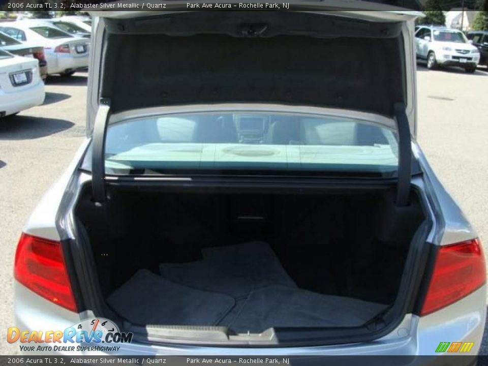 2006 Acura TL 3.2 Alabaster Silver Metallic / Quartz Photo #15