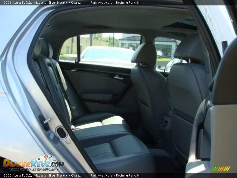 2006 Acura TL 3.2 Alabaster Silver Metallic / Quartz Photo #17