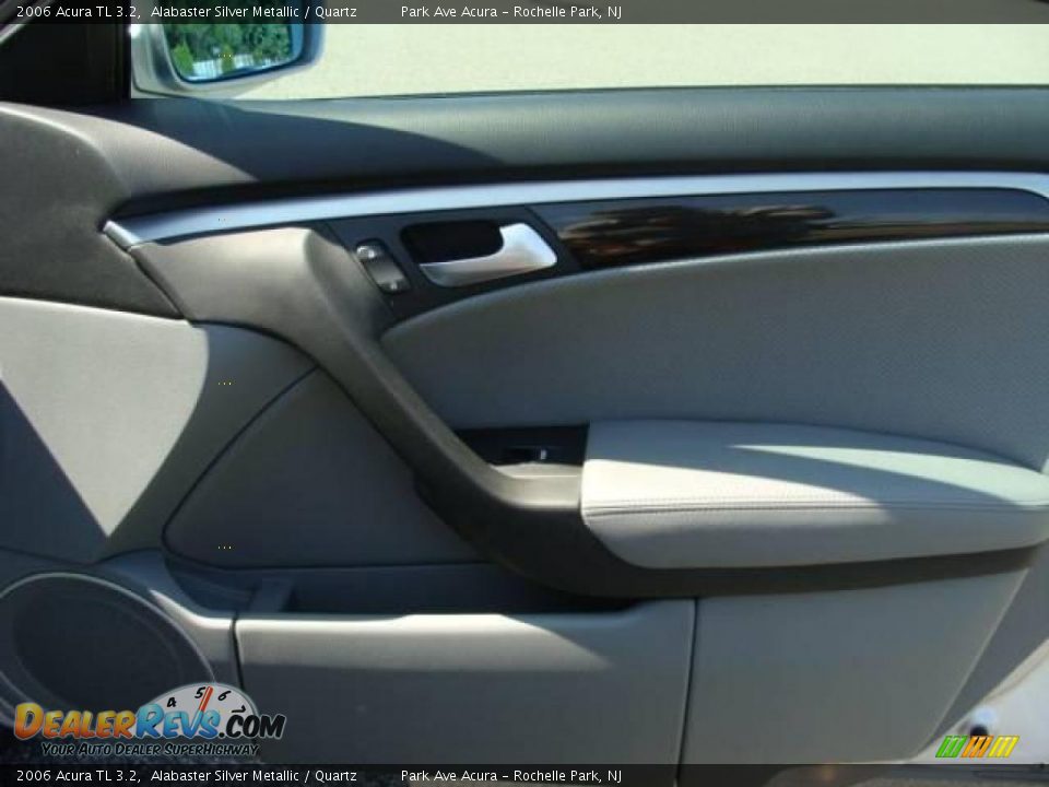 2006 Acura TL 3.2 Alabaster Silver Metallic / Quartz Photo #18