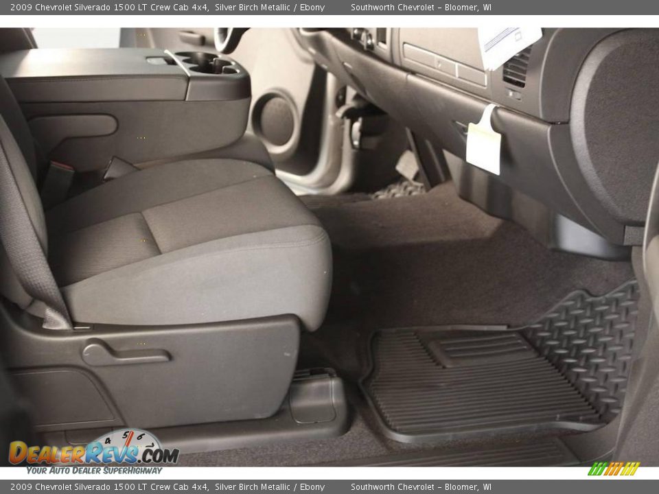 2009 Chevrolet Silverado 1500 LT Crew Cab 4x4 Silver Birch Metallic / Ebony Photo #4