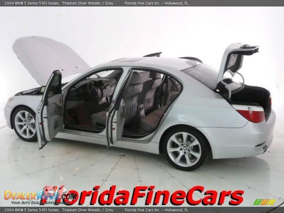 2004 BMW 5 Series 545i Sedan Titanium Silver Metallic / Grey Photo #8