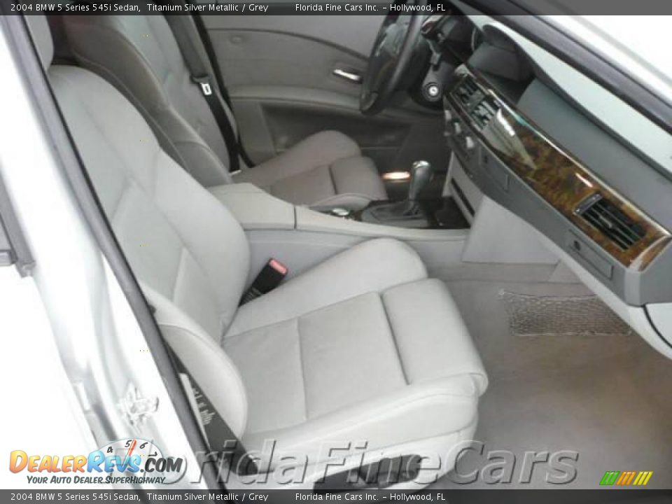 2004 BMW 5 Series 545i Sedan Titanium Silver Metallic / Grey Photo #14