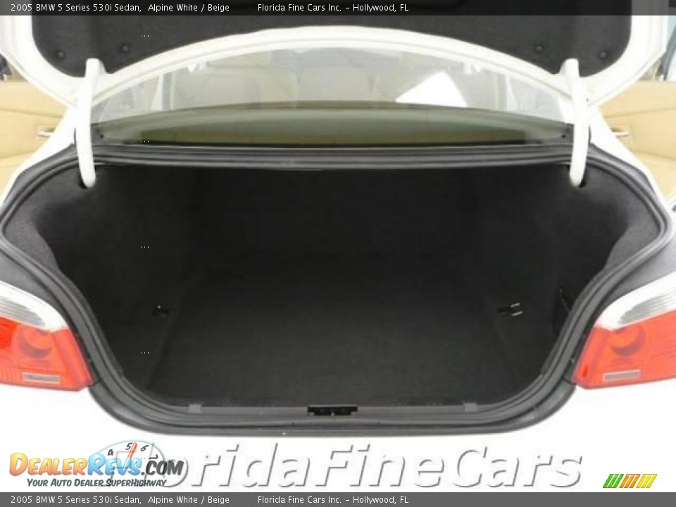 2005 BMW 5 Series 530i Sedan Alpine White / Beige Photo #10