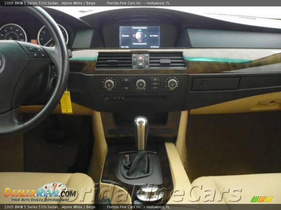 2005 BMW 5 Series 530i Sedan Alpine White / Beige Photo #18