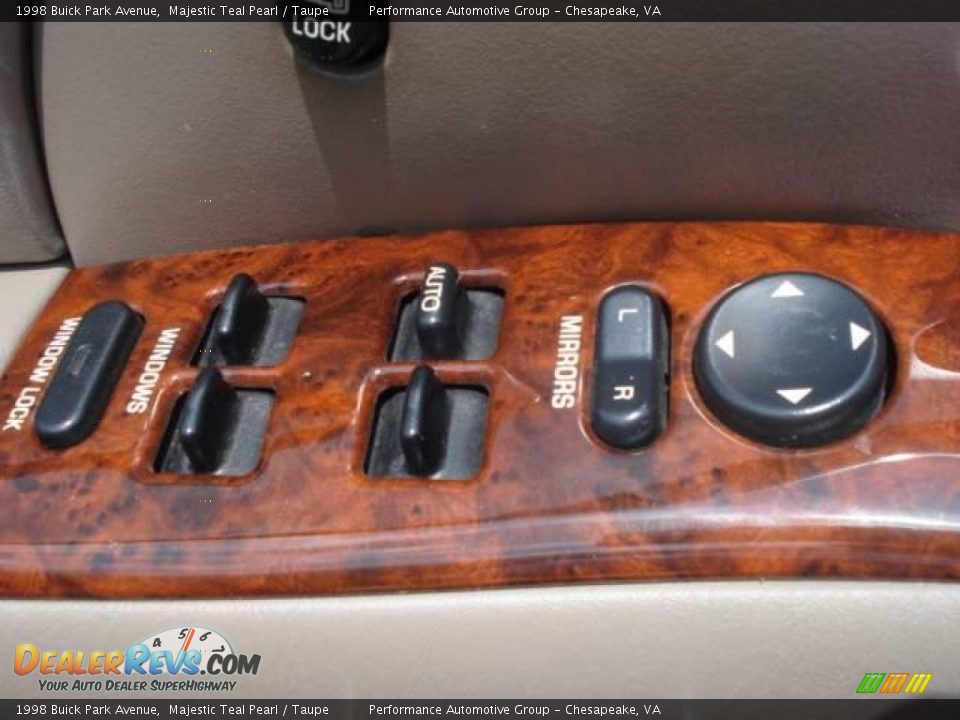 1998 Buick Park Avenue Majestic Teal Pearl / Taupe Photo #17