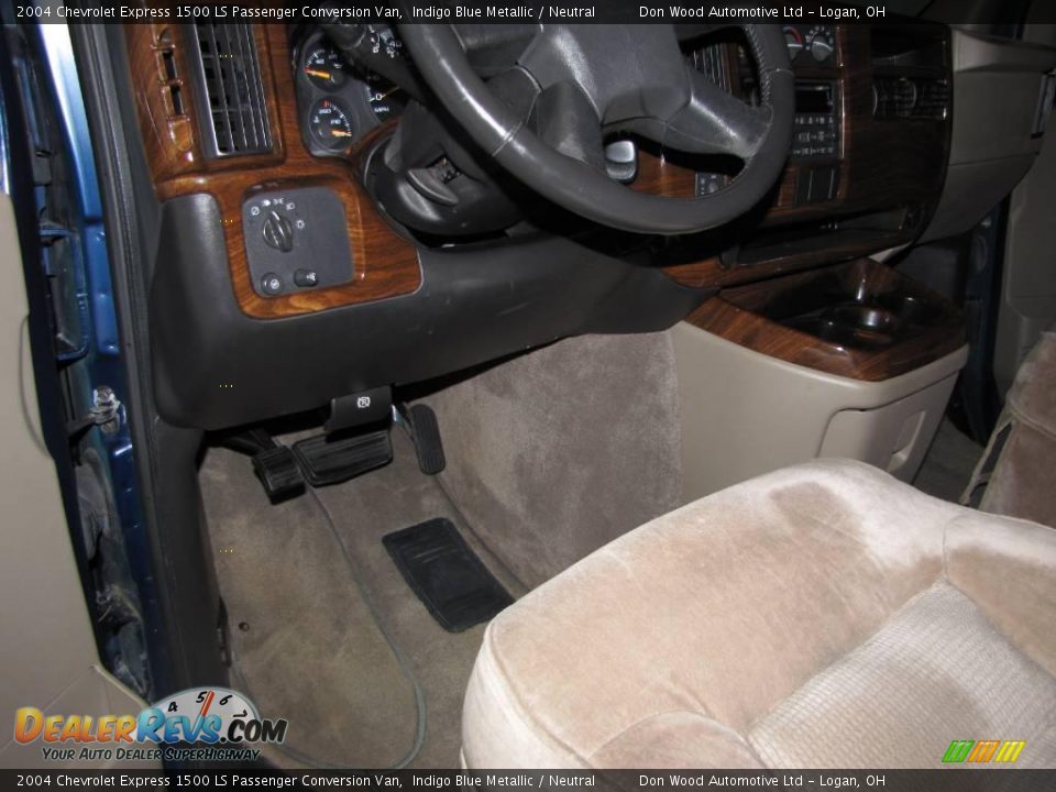 2004 Chevrolet Express 1500 LS Passenger Conversion Van Indigo Blue Metallic / Neutral Photo #13