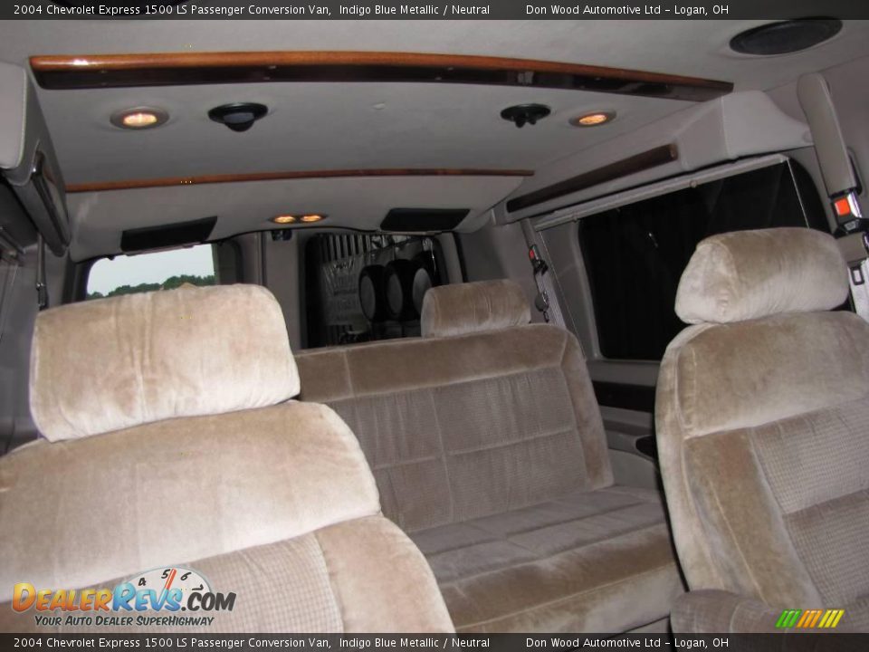 2004 Chevrolet Express 1500 LS Passenger Conversion Van Indigo Blue Metallic / Neutral Photo #20