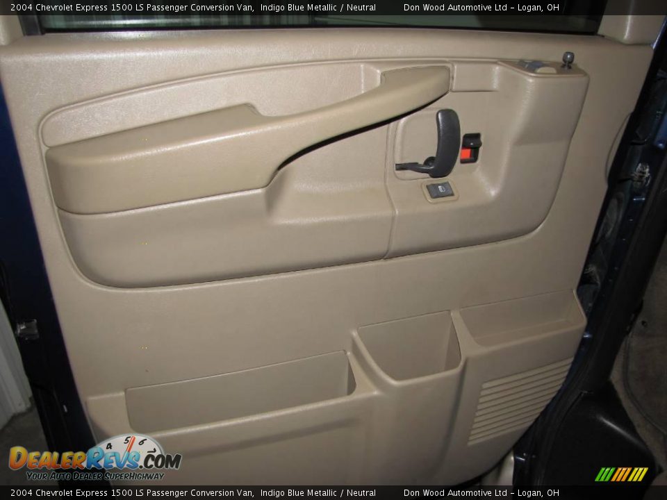 2004 Chevrolet Express 1500 LS Passenger Conversion Van Indigo Blue Metallic / Neutral Photo #22