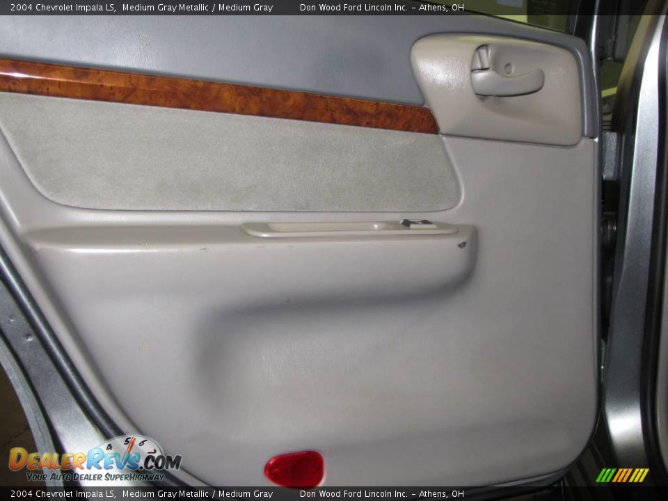 2004 Chevrolet Impala LS Medium Gray Metallic / Medium Gray Photo #11