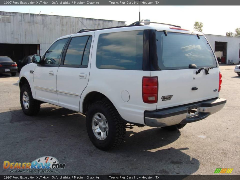 1997 Ford Expedition XLT 4x4 Oxford White / Medium Graphite Photo #3