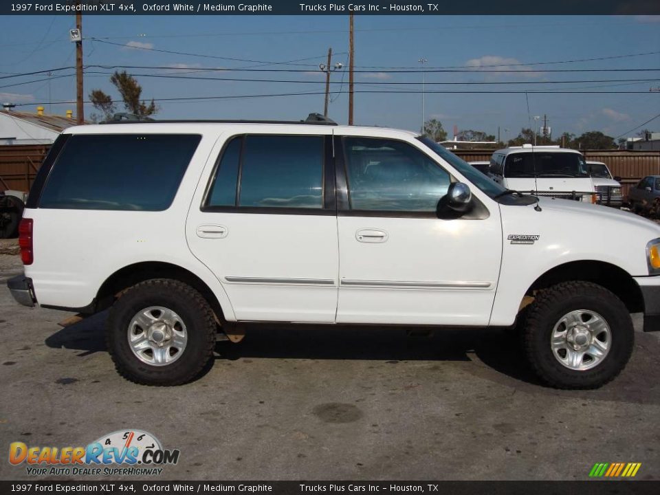 1997 Ford Expedition XLT 4x4 Oxford White / Medium Graphite Photo #5