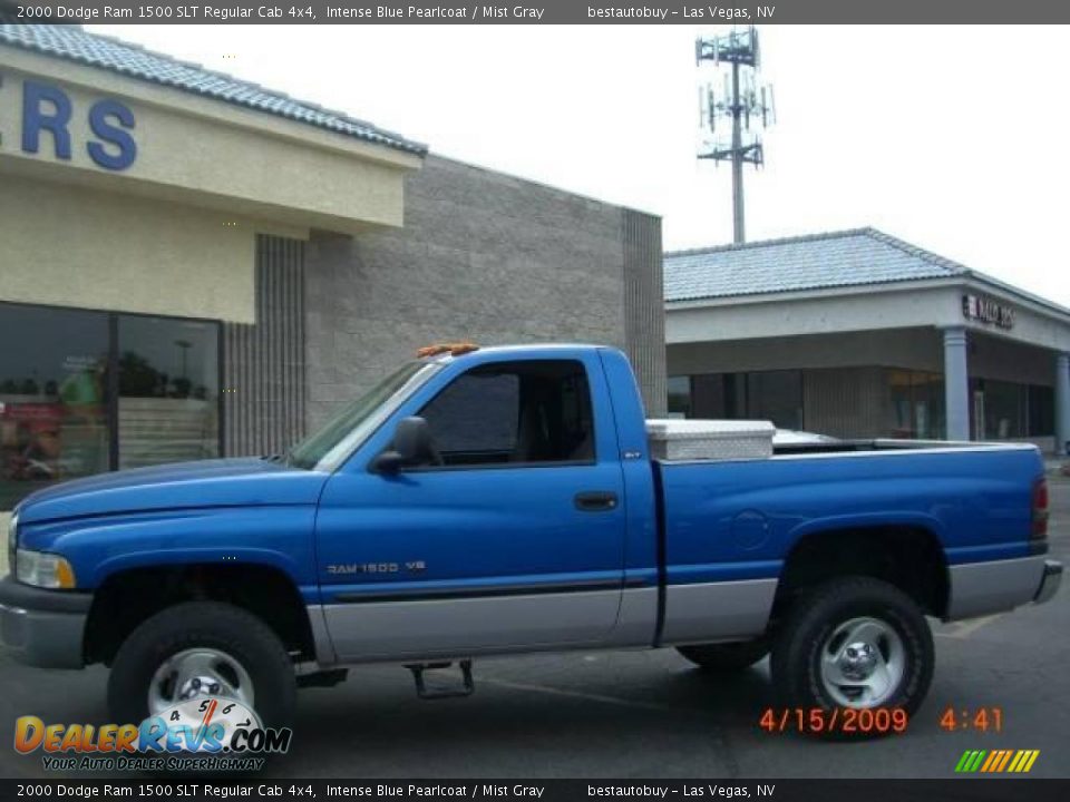 2000 Dodge Ram 1500 SLT Regular Cab 4x4 Intense Blue Pearlcoat / Mist Gray Photo #1