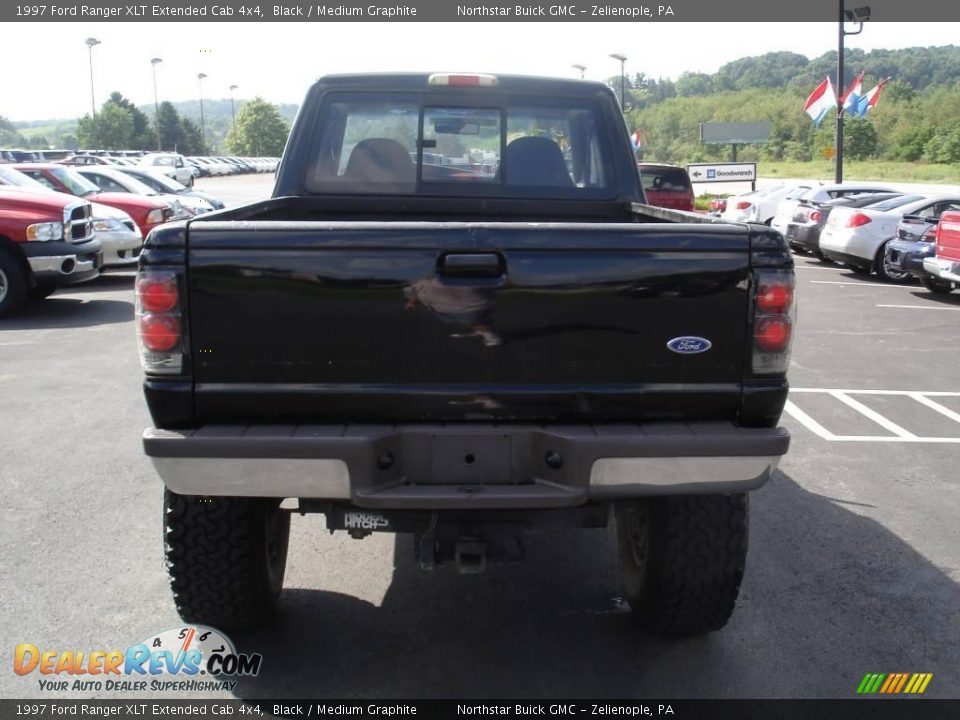 1997 Ford Ranger XLT Extended Cab 4x4 Black / Medium Graphite Photo #3