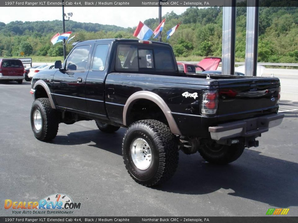 1997 Ford Ranger XLT Extended Cab 4x4 Black / Medium Graphite Photo #4