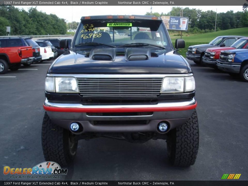 1997 Ford Ranger XLT Extended Cab 4x4 Black / Medium Graphite Photo #14