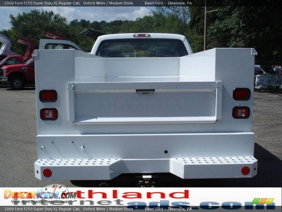 2009 Ford F250 Super Duty XL Regular Cab Oxford White / Medium Stone Photo #3