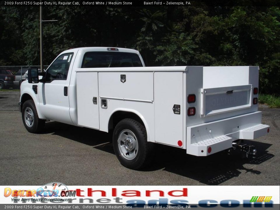 2009 Ford F250 Super Duty XL Regular Cab Oxford White / Medium Stone Photo #4