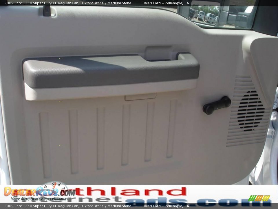 2009 Ford F250 Super Duty XL Regular Cab Oxford White / Medium Stone Photo #6