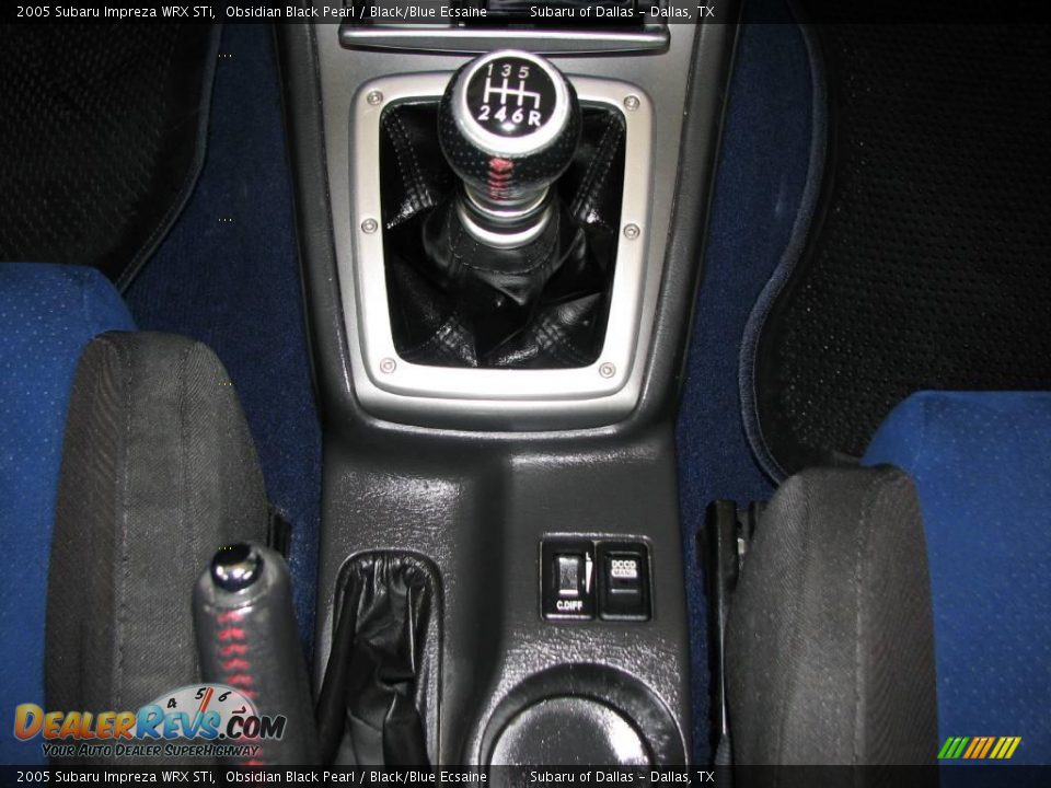 2005 Subaru Impreza WRX STi Shifter Photo #18