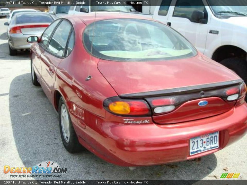 1997 Ford Taurus GL Toreador Red Metallic / Saddle Photo #2