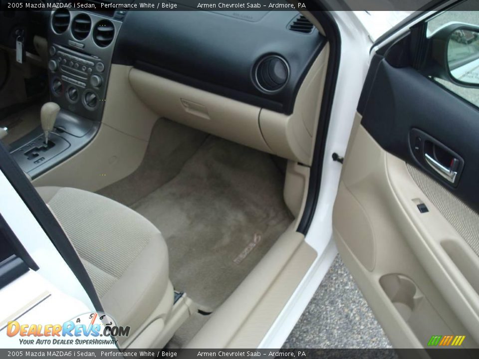 2005 Mazda MAZDA6 i Sedan Performance White / Beige Photo #16