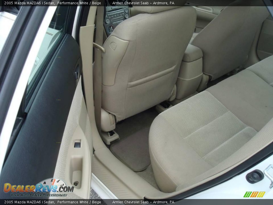 2005 Mazda MAZDA6 i Sedan Performance White / Beige Photo #20