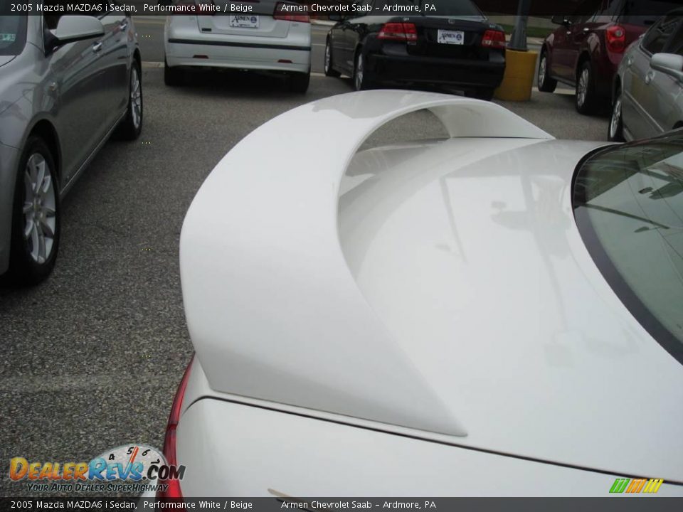 2005 Mazda MAZDA6 i Sedan Performance White / Beige Photo #23