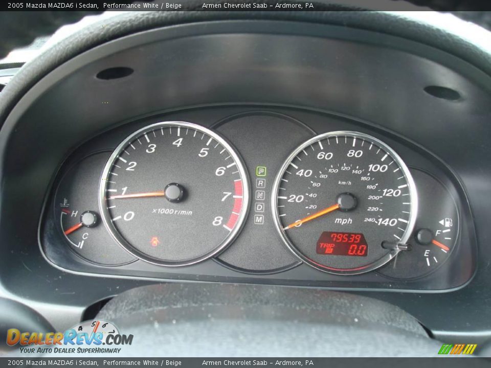 2005 Mazda MAZDA6 i Sedan Performance White / Beige Photo #33