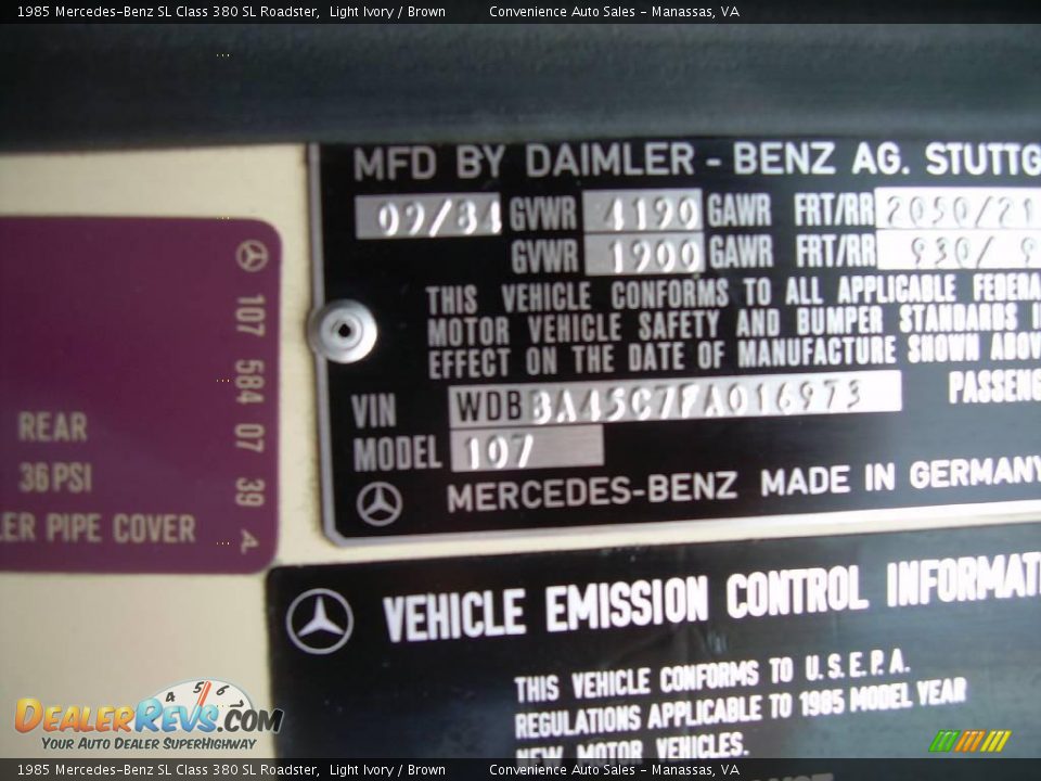 1985 Mercedes-Benz SL Class 380 SL Roadster Light Ivory / Brown Photo #11