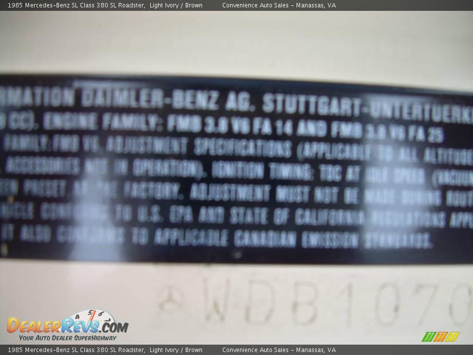 1985 Mercedes-Benz SL Class 380 SL Roadster Light Ivory / Brown Photo #17