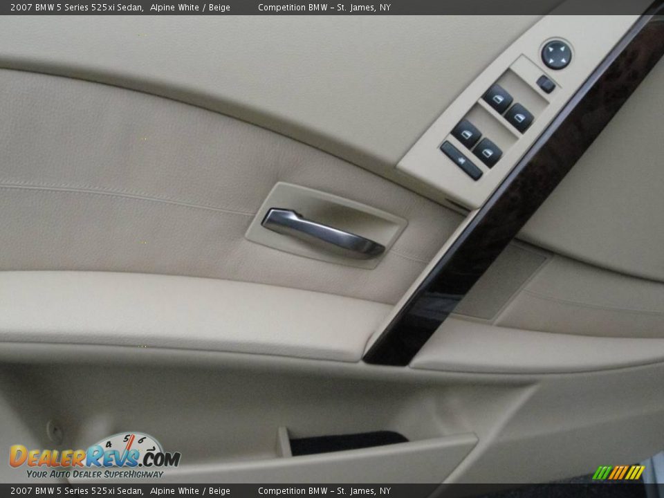 2007 BMW 5 Series 525xi Sedan Alpine White / Beige Photo #8