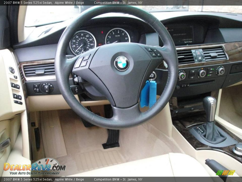 2007 BMW 5 Series 525xi Sedan Alpine White / Beige Photo #11