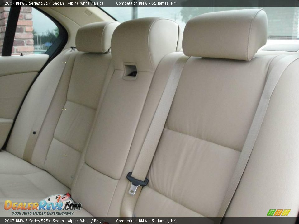 2007 BMW 5 Series 525xi Sedan Alpine White / Beige Photo #12