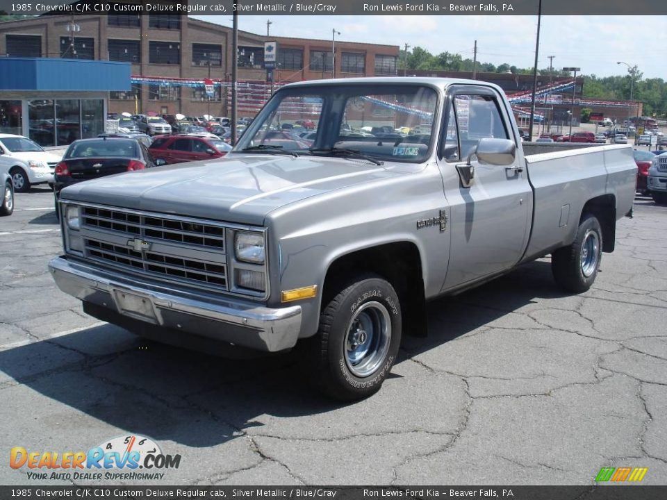 Front 3/4 View of 1985 Chevrolet C/K C10 Custom Deluxe Regular cab Photo #12