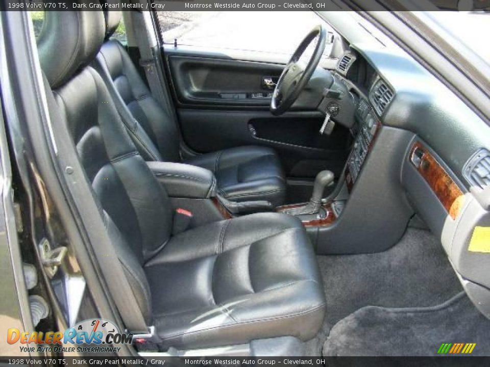 Front Seat of 1998 Volvo V70 T5 Photo #13