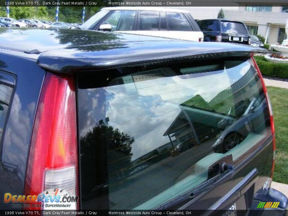 1998 Volvo V70 T5 Dark Gray Pearl Metallic / Gray Photo #28