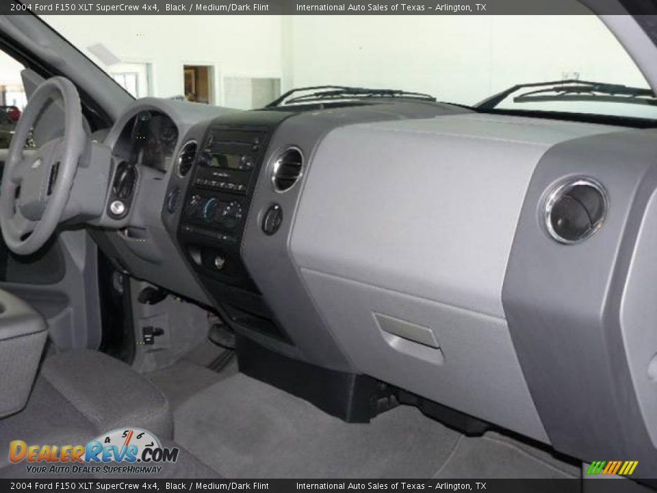 2004 Ford F150 XLT SuperCrew 4x4 Black / Medium/Dark Flint Photo #14