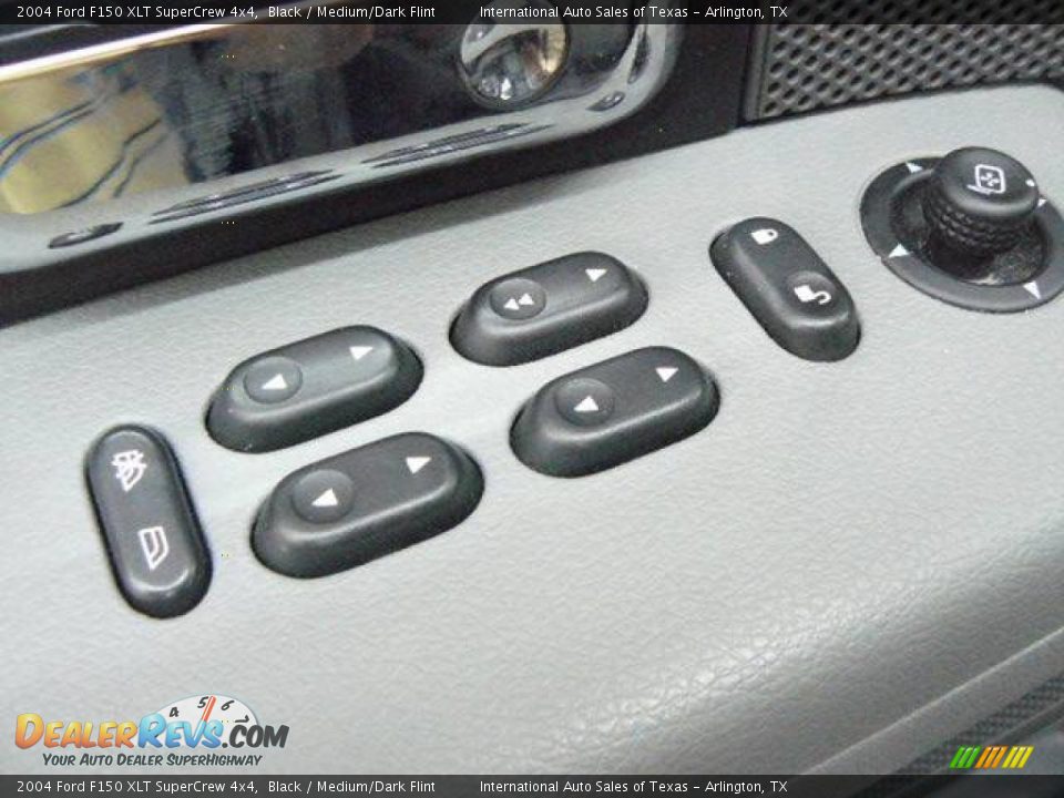 2004 Ford F150 XLT SuperCrew 4x4 Black / Medium/Dark Flint Photo #18