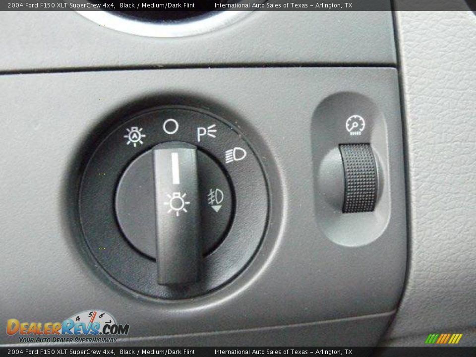 2004 Ford F150 XLT SuperCrew 4x4 Black / Medium/Dark Flint Photo #19