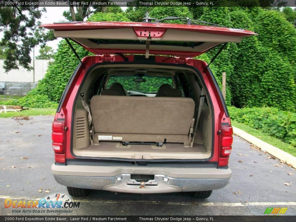 2000 Ford Expedition Eddie Bauer Laser Red / Medium Parchment Photo #17