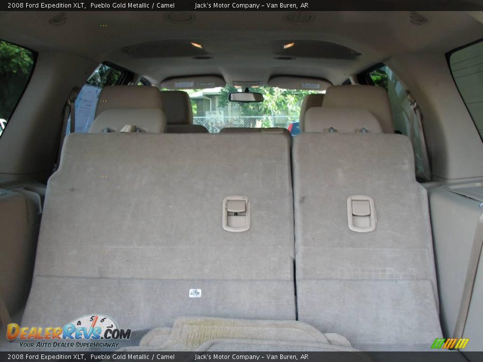 2008 Ford Expedition XLT Pueblo Gold Metallic / Camel Photo #8
