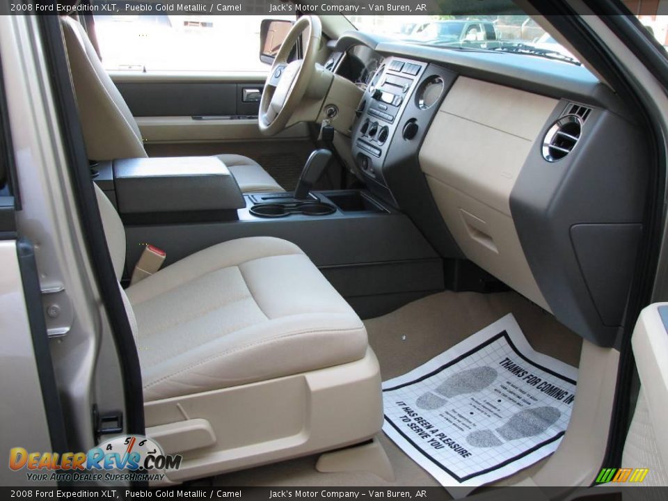 2008 Ford Expedition XLT Pueblo Gold Metallic / Camel Photo #10